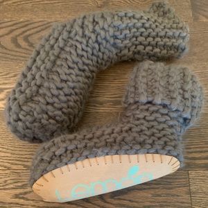Lemon size medium slippers